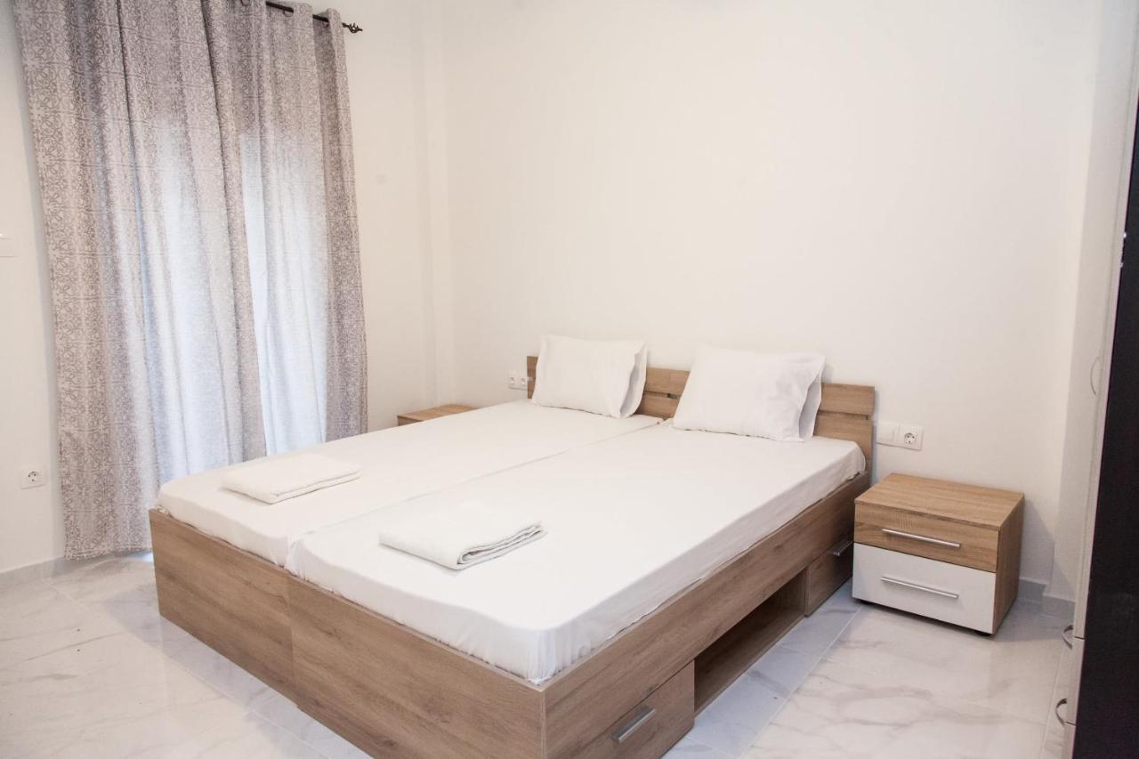 Modern 3-Bedroom Apartment Next To Koridallos Square Pireo Esterno foto